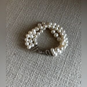 J.Crew  pearl bracelet